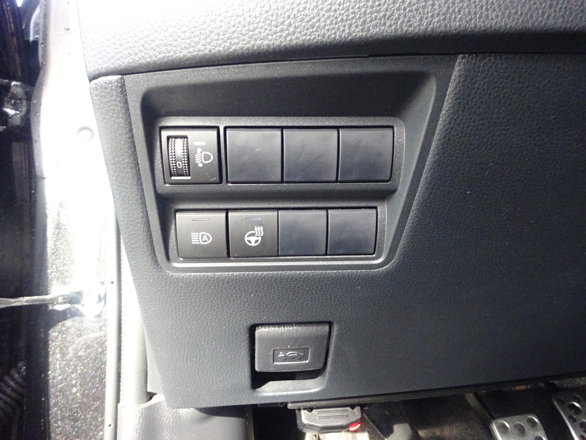 TOYOTA Yaris 1.6 GR Sport-image-8