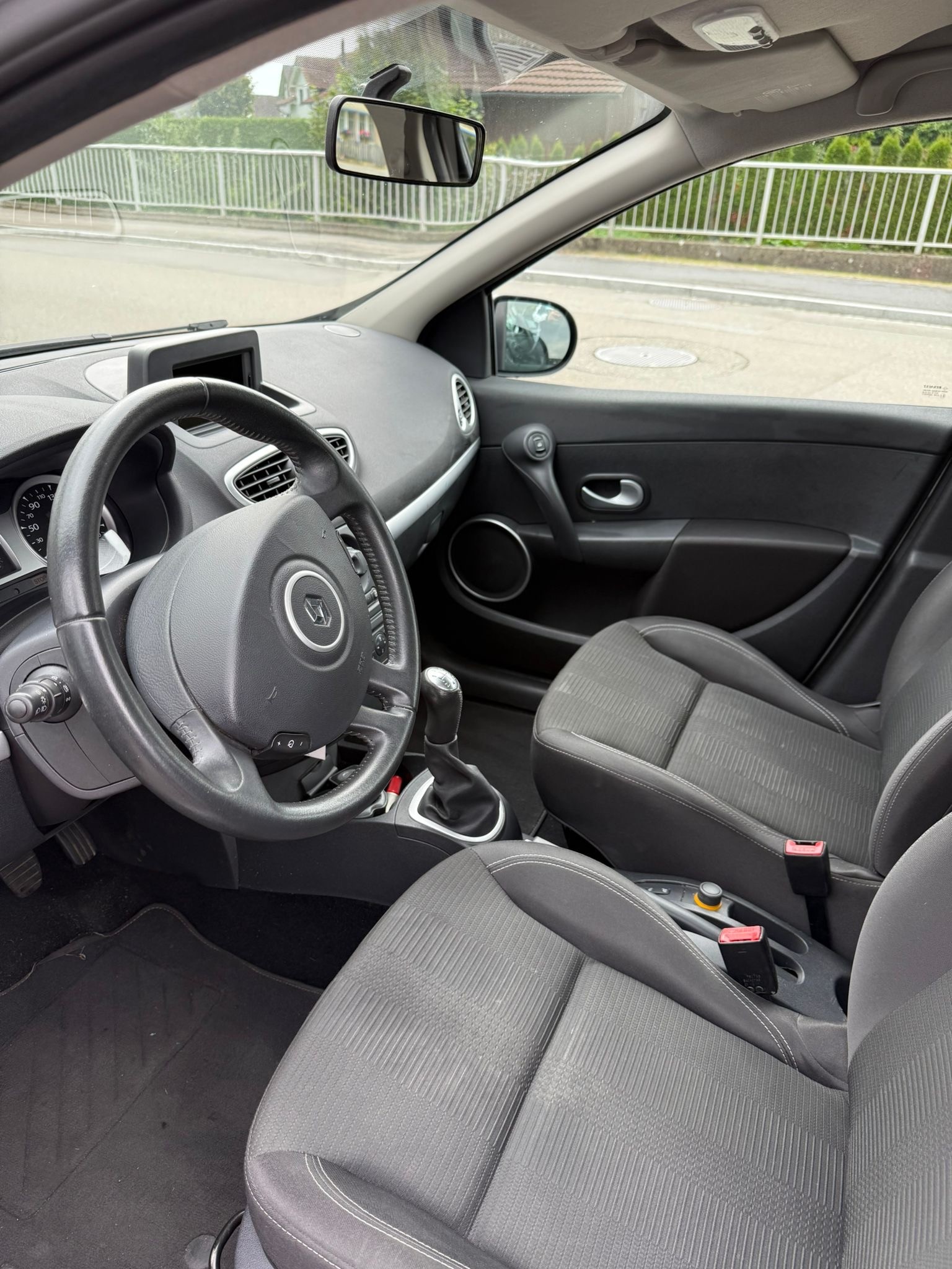 RENAULT Clio-image-7