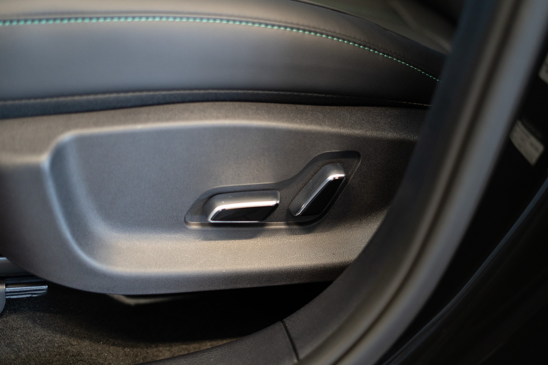 BYD Seal U DM-i Boost / Panorama / Head-Up Display / 360 Kamera-image-28