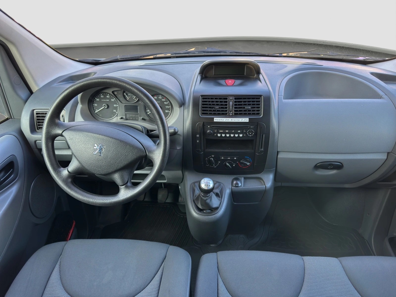 PEUGEOT Expert Tepee 2.0 HDi Confort L1-image-13