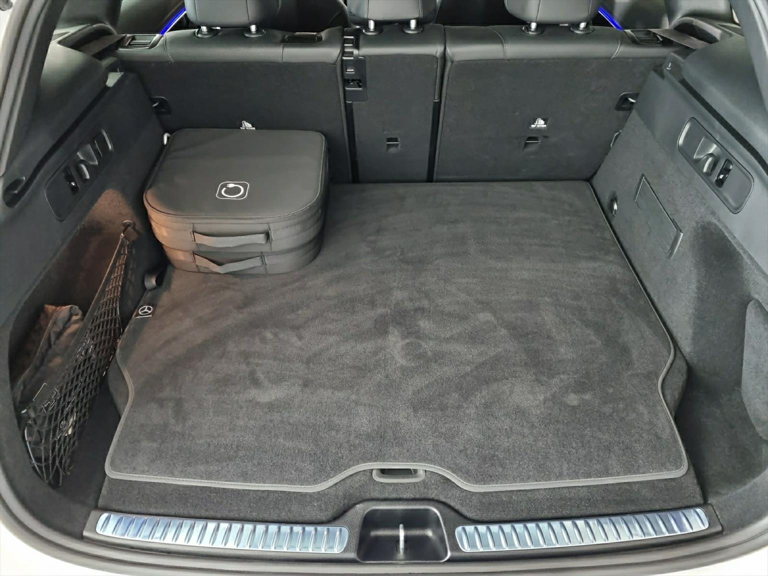 MERCEDES-BENZ GLC 63 AMG S E Performance-image-13