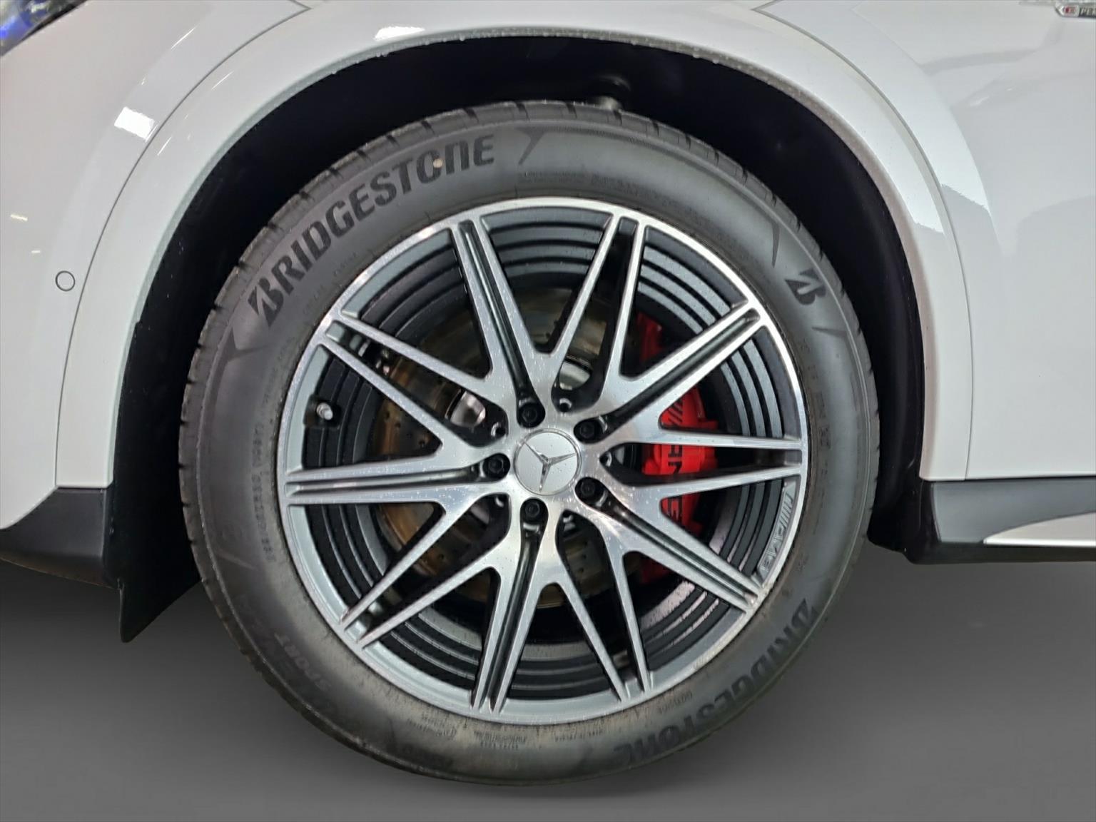MERCEDES-BENZ GLC 63 AMG S E Performance-image-15