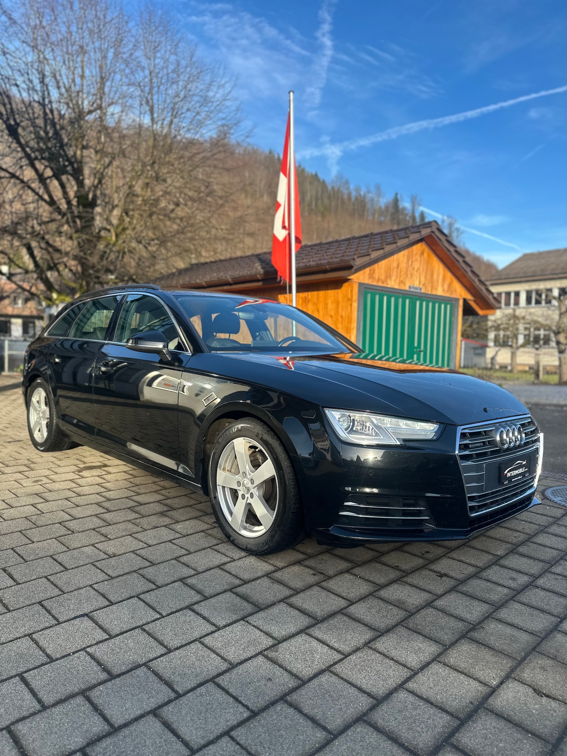 AUDI A4 Avant 2.0 TDI quattro S-tronic-image-5