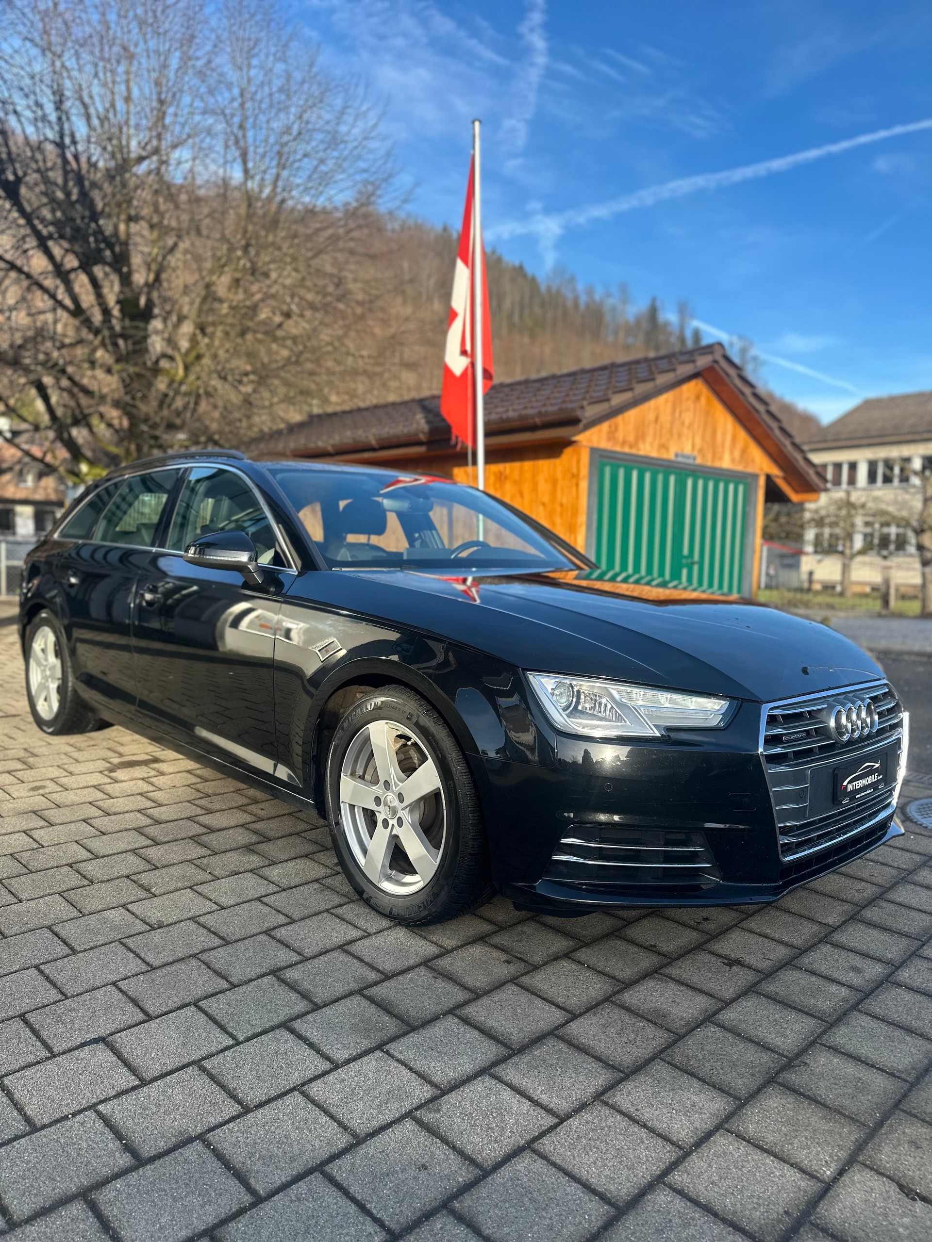 AUDI A4 Avant 2.0 TDI quattro S-tronic-image-4