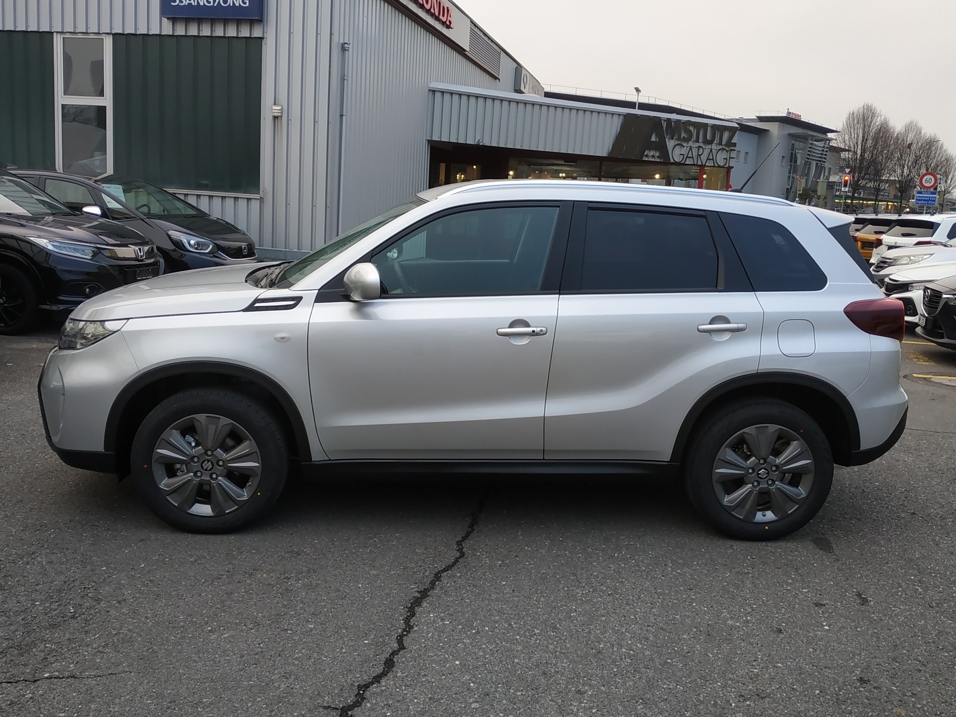 SUZUKI Vitara 1.4 Boosterjet Compact + 4x4 Hybrid-image-7