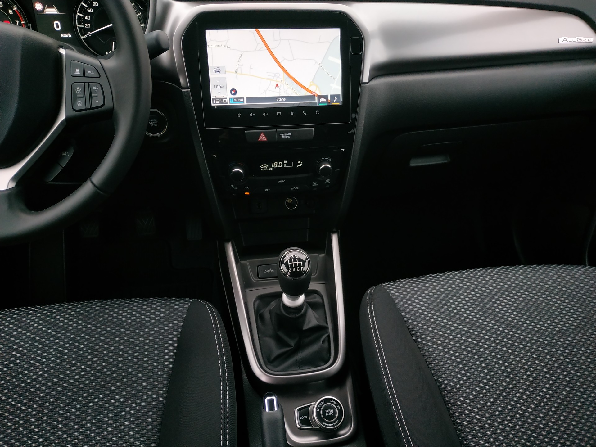 SUZUKI Vitara 1.4 Boosterjet Compact + 4x4 Hybrid-image-12