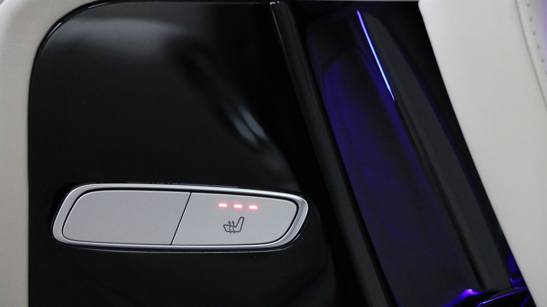 MERCEDES-BENZ G 63 AMG 9G-Tronic-image-17