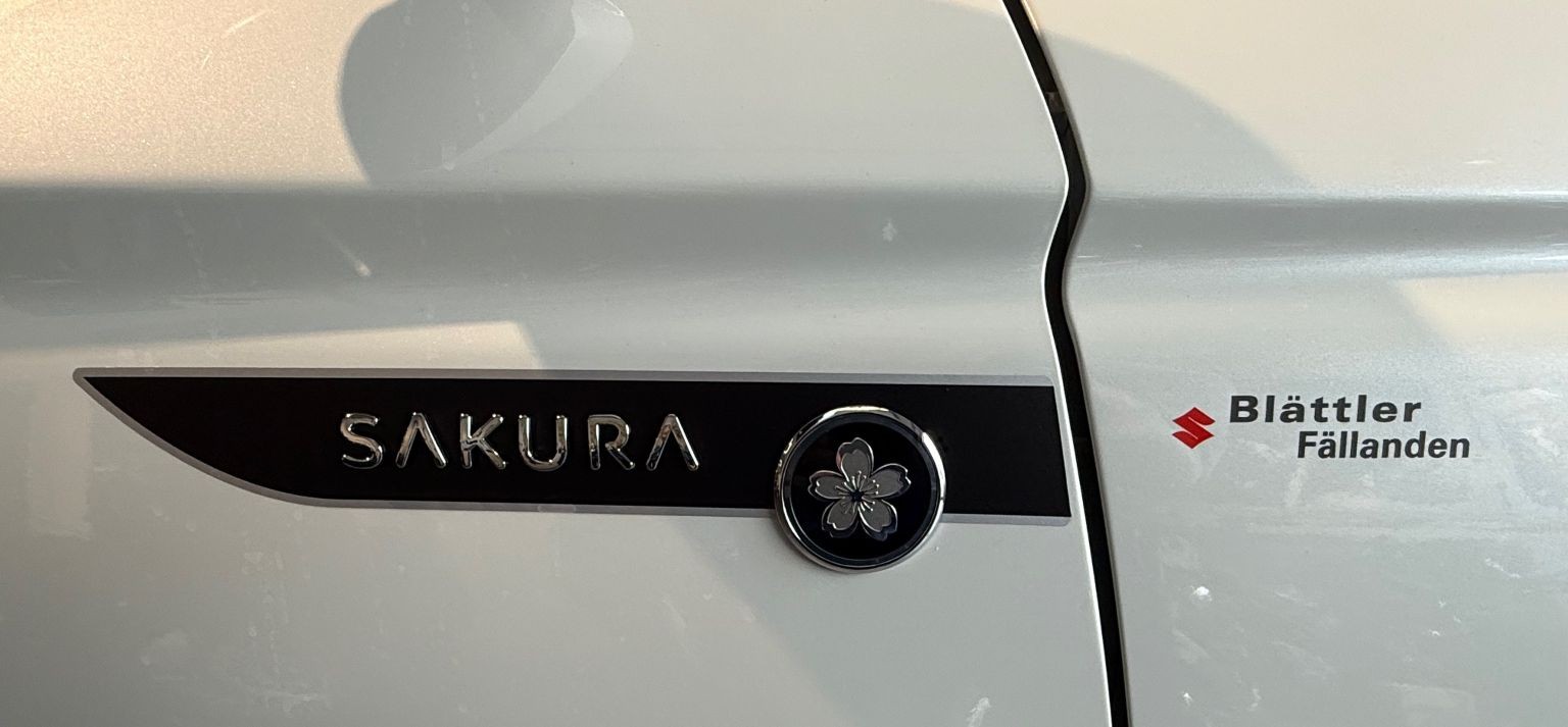 SUZUKI Swift 1.2 Sakura Top Hybrid-showroom-element-2
