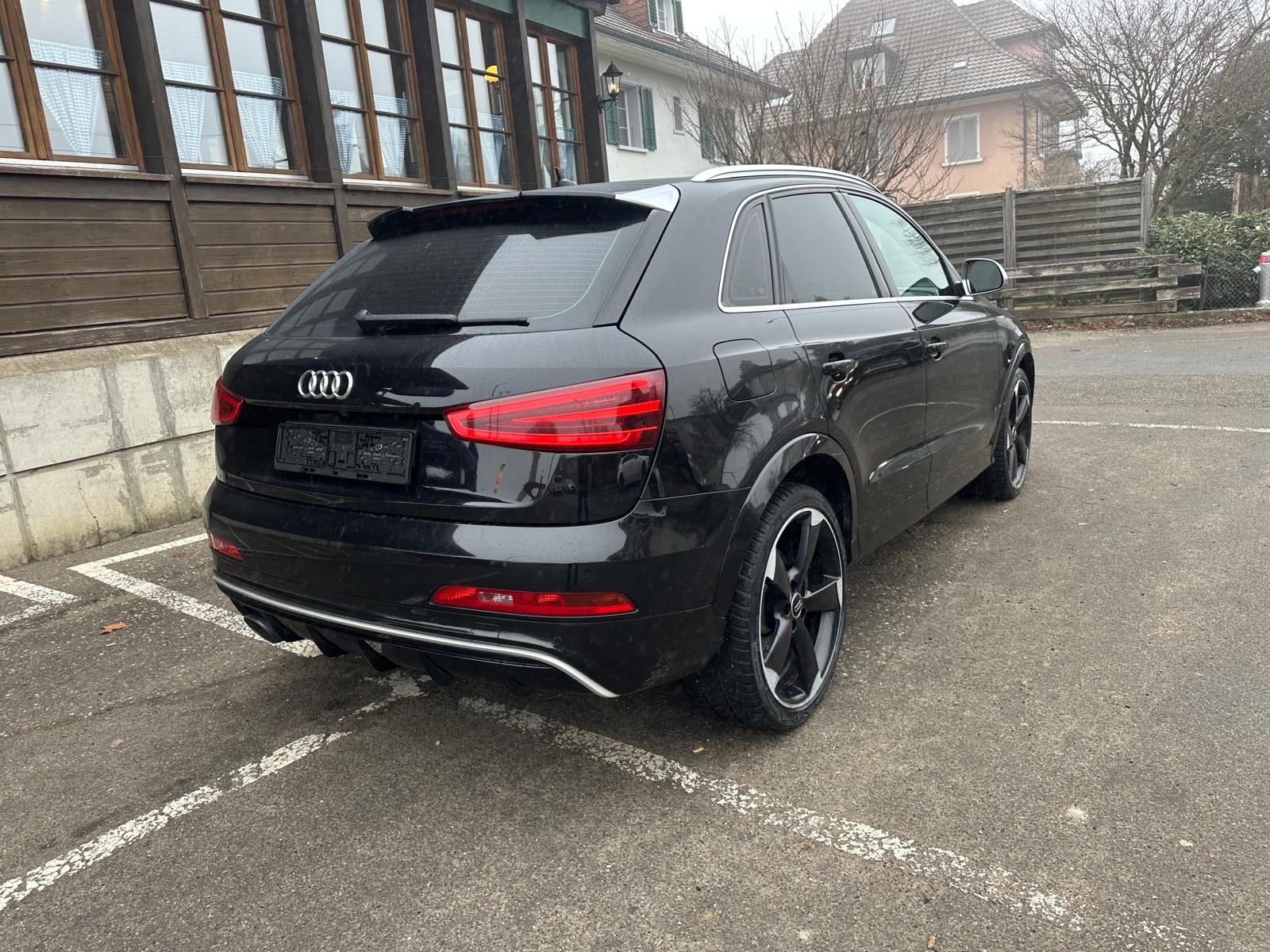 AUDI RS Q3 2.5 TFSI quattro S-tronic-image-3