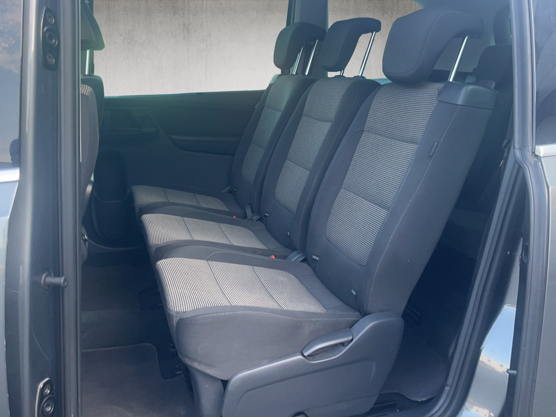 VW Sharan 2.0 TDI BMT Comfortline 4Motion-image-12