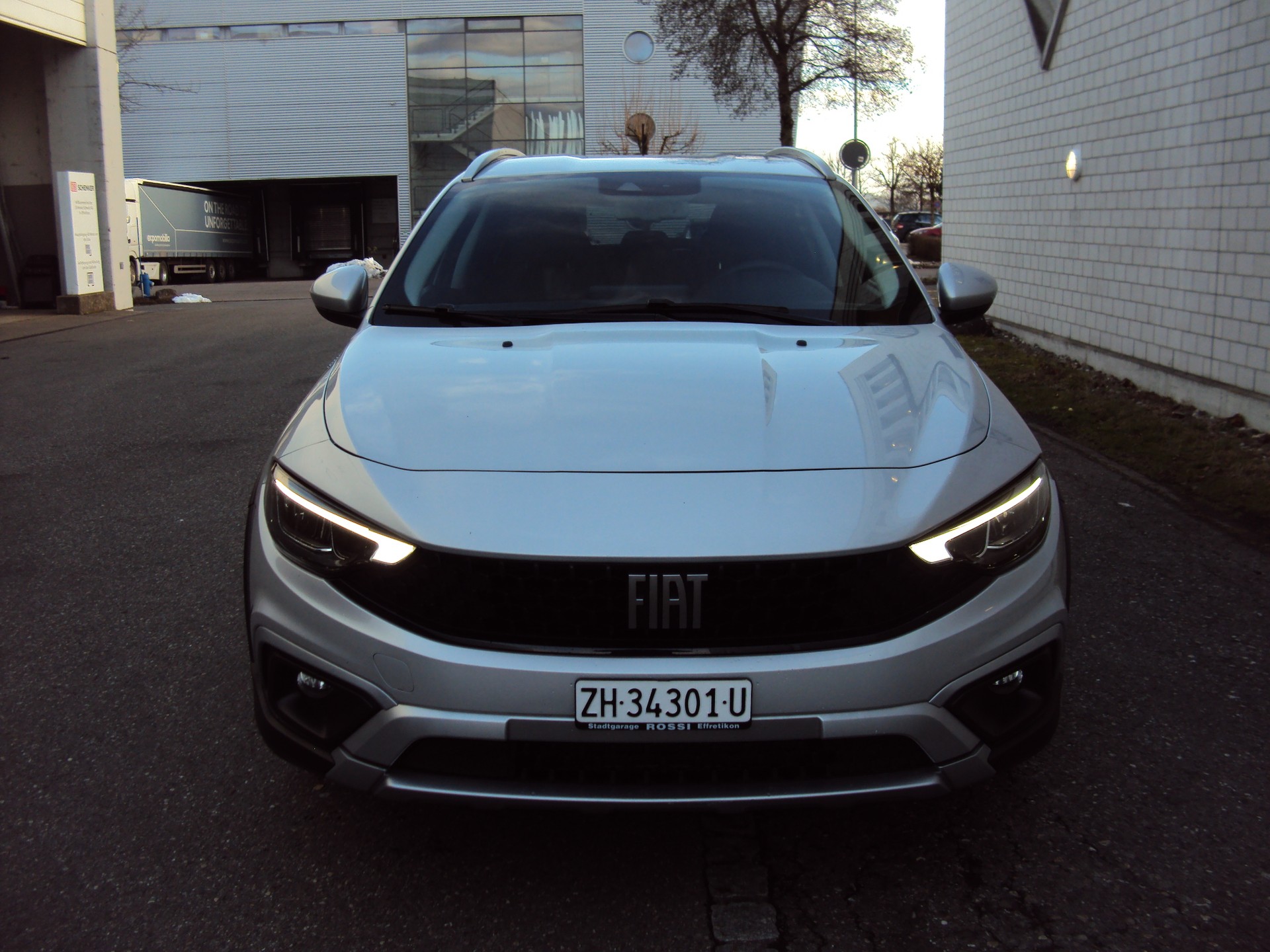 FIAT Tipo Hybrid 1.5 Cross-image-2