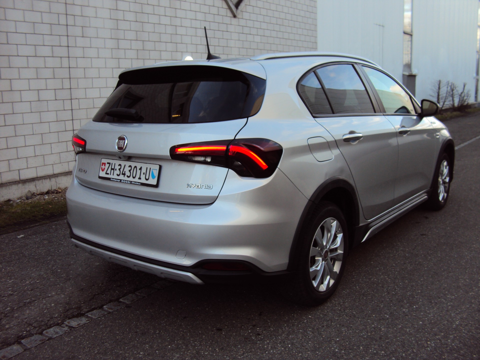 FIAT Tipo Hybrid 1.5 Cross-image-4