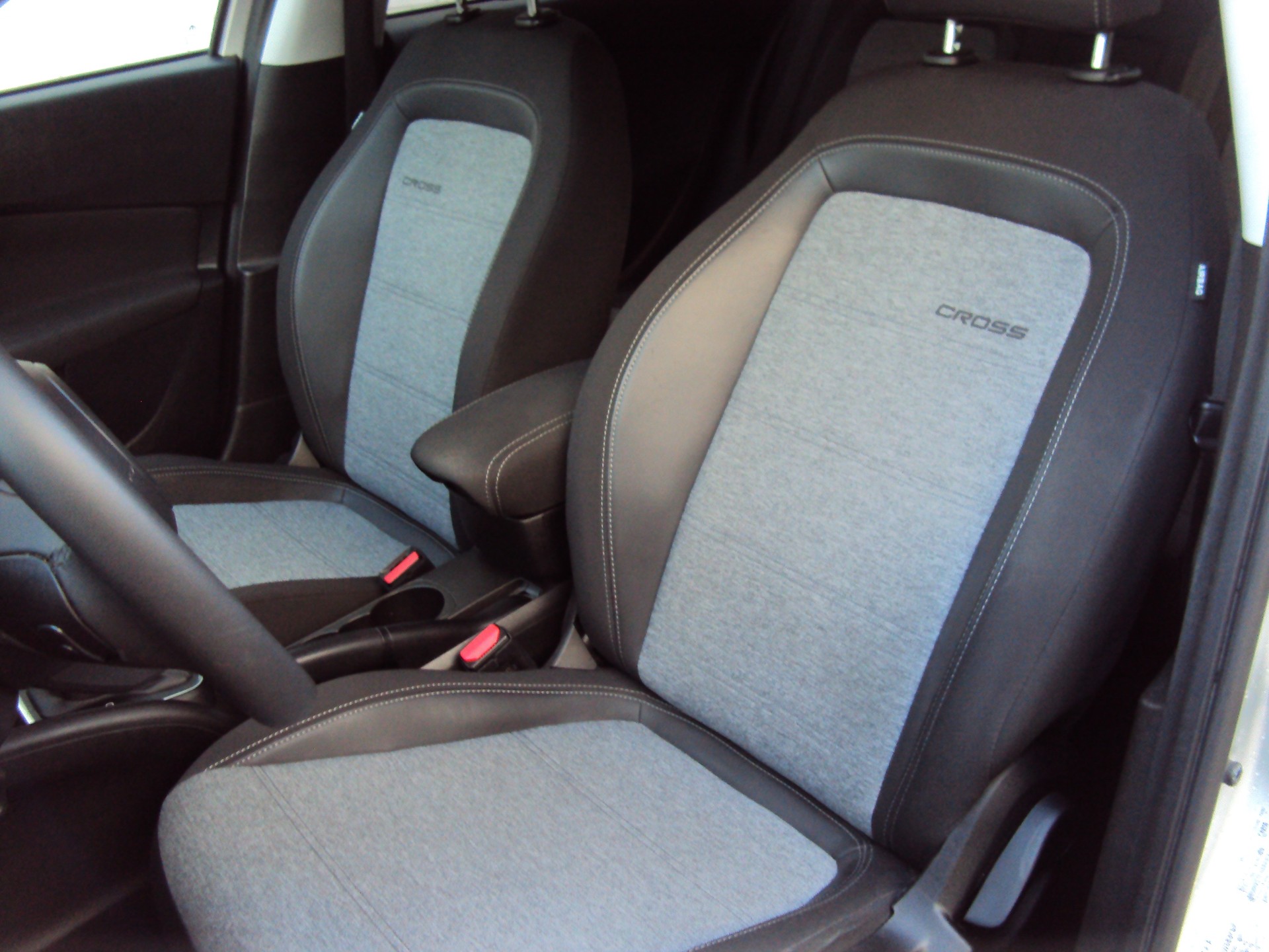 FIAT Tipo Hybrid 1.5 Cross-image-14