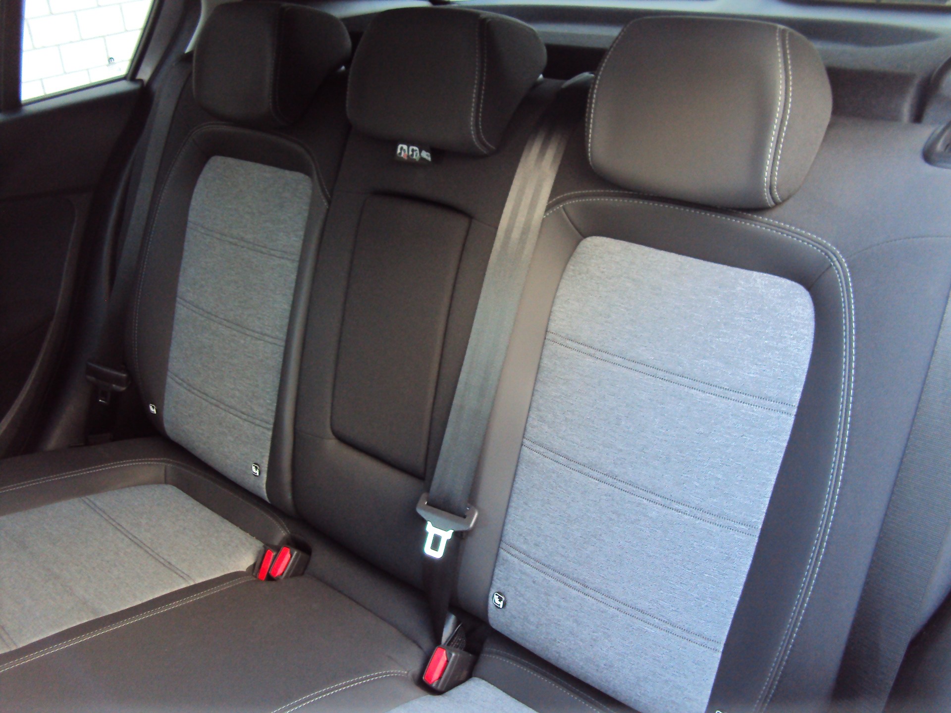 FIAT Tipo Hybrid 1.5 Cross-image-15