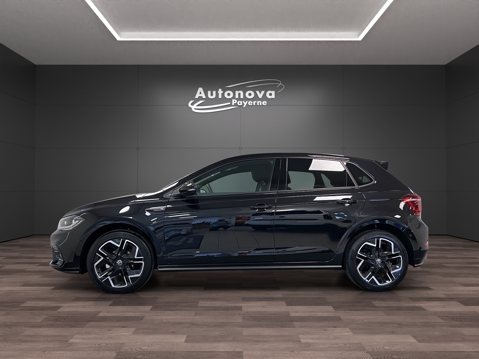 VW Polo 1.0 TSI R-Line DSG-image-2