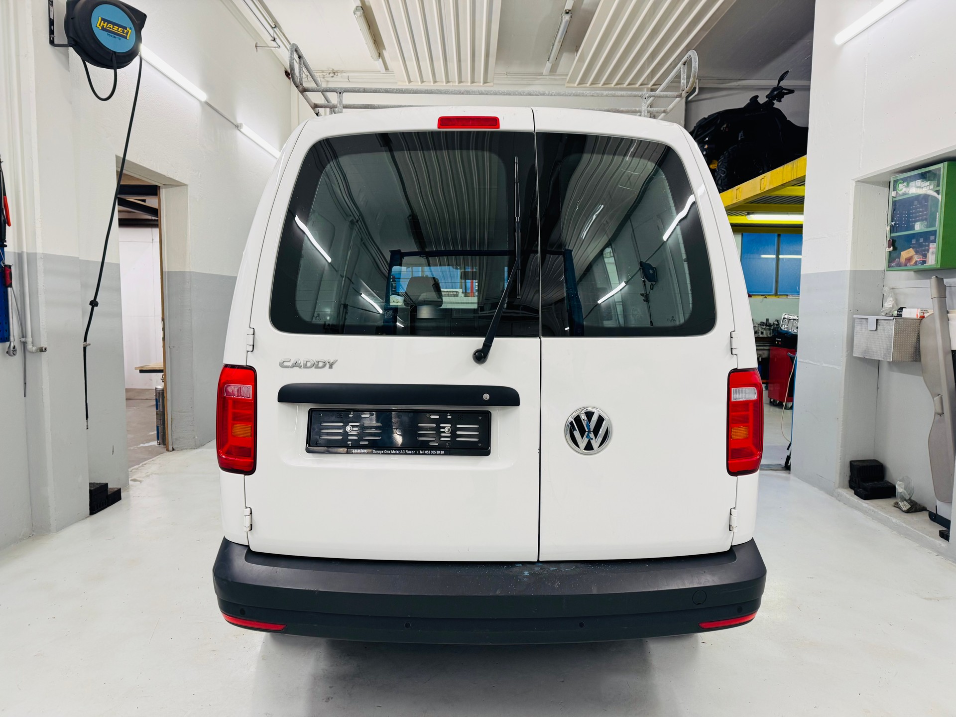 VW Caddy Maxi 2.0TDI BlueMotion Technology-image-4
