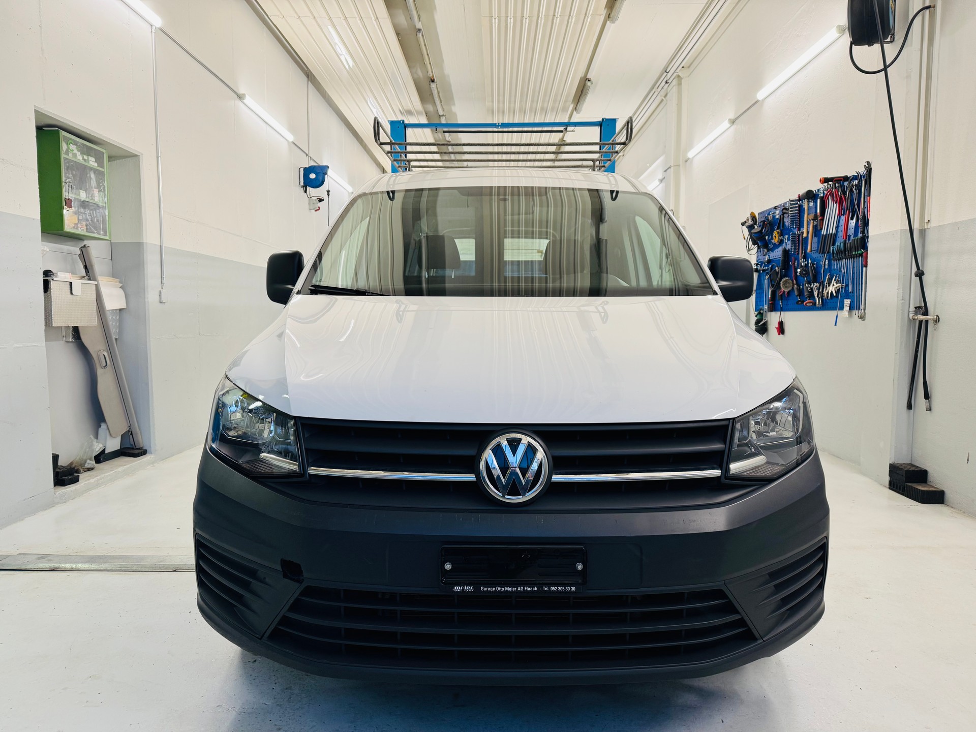 VW Caddy Maxi 2.0TDI BlueMotion Technology-showroom-element-1