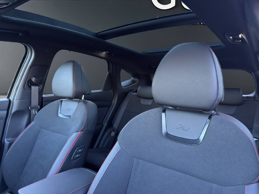 HYUNDAI Tucson 1.6 T-GDi PHEV N-Line LUX.pack 4WD-image-12
