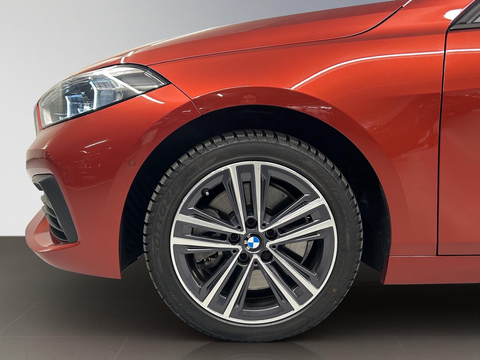 BMW 120d xDrive-image-8