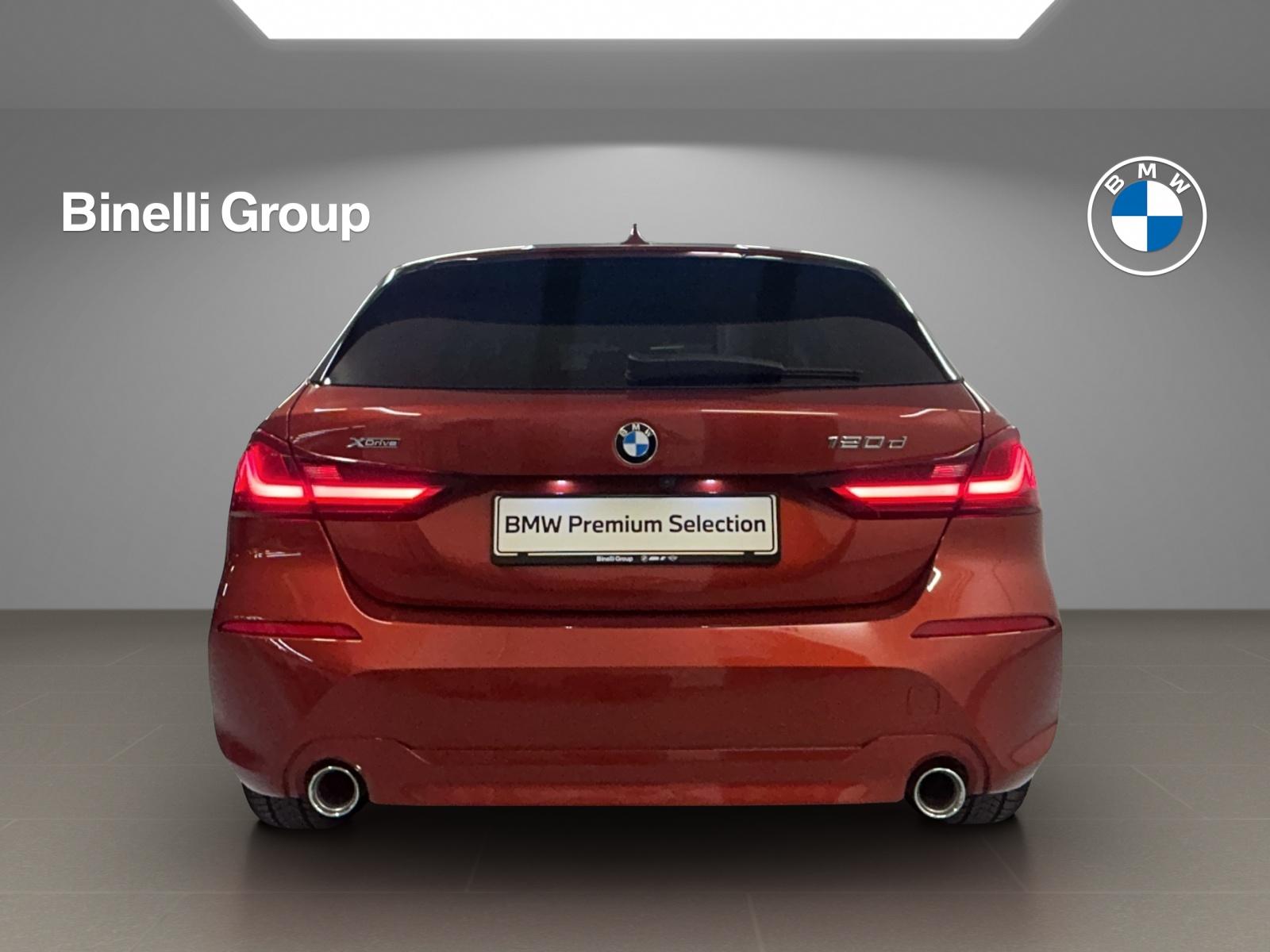 BMW 120d xDrive-showroom-element-3