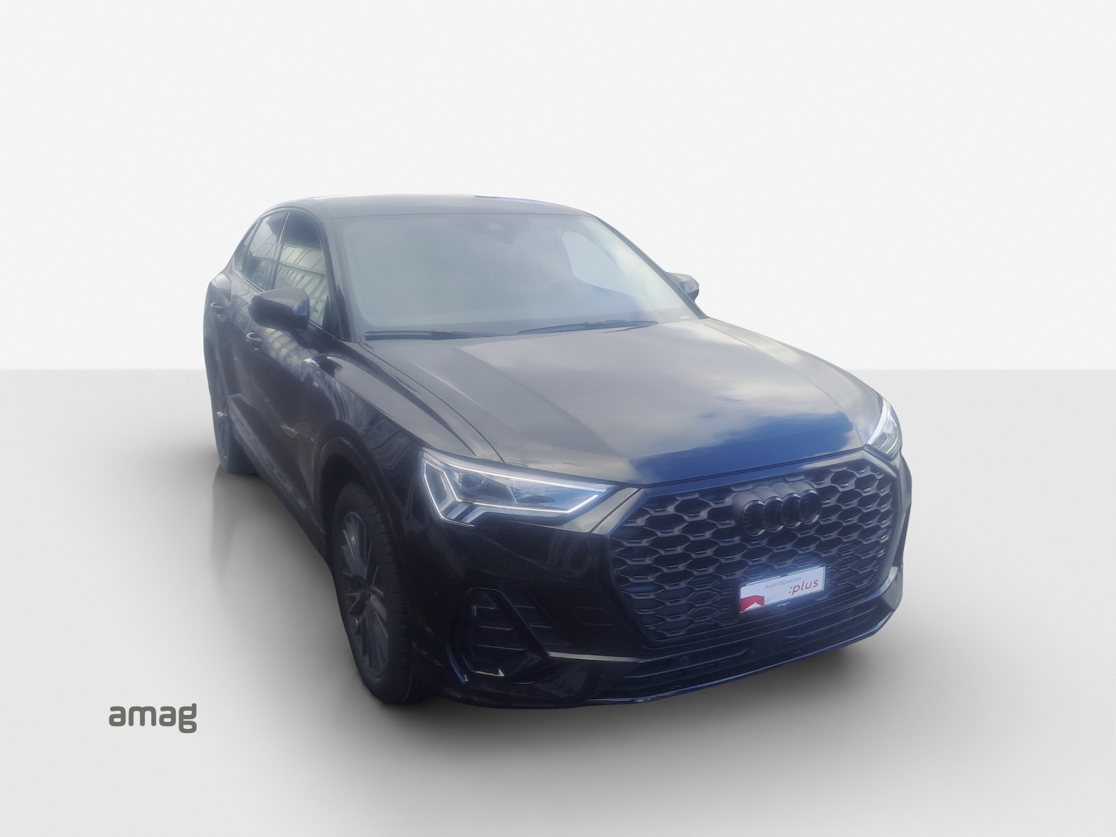 AUDI Q3 Sportback 45 TFSI e S line S-tronic-image-16