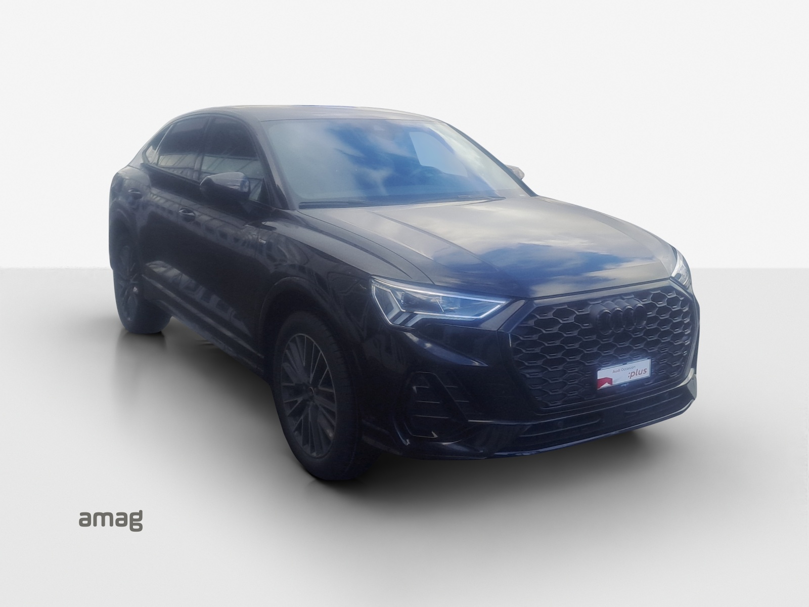 AUDI Q3 Sportback 45 TFSI e S line S-tronic-image-6