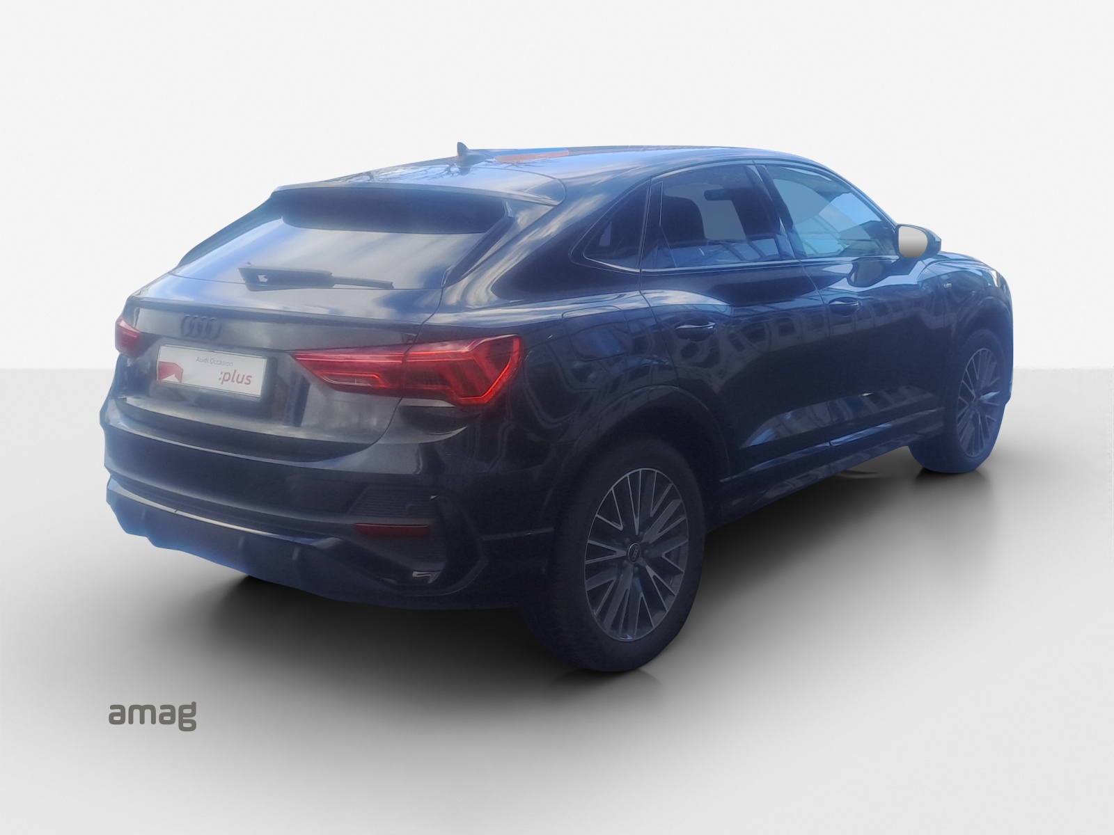 AUDI Q3 Sportback 45 TFSI e S line S-tronic-image-5