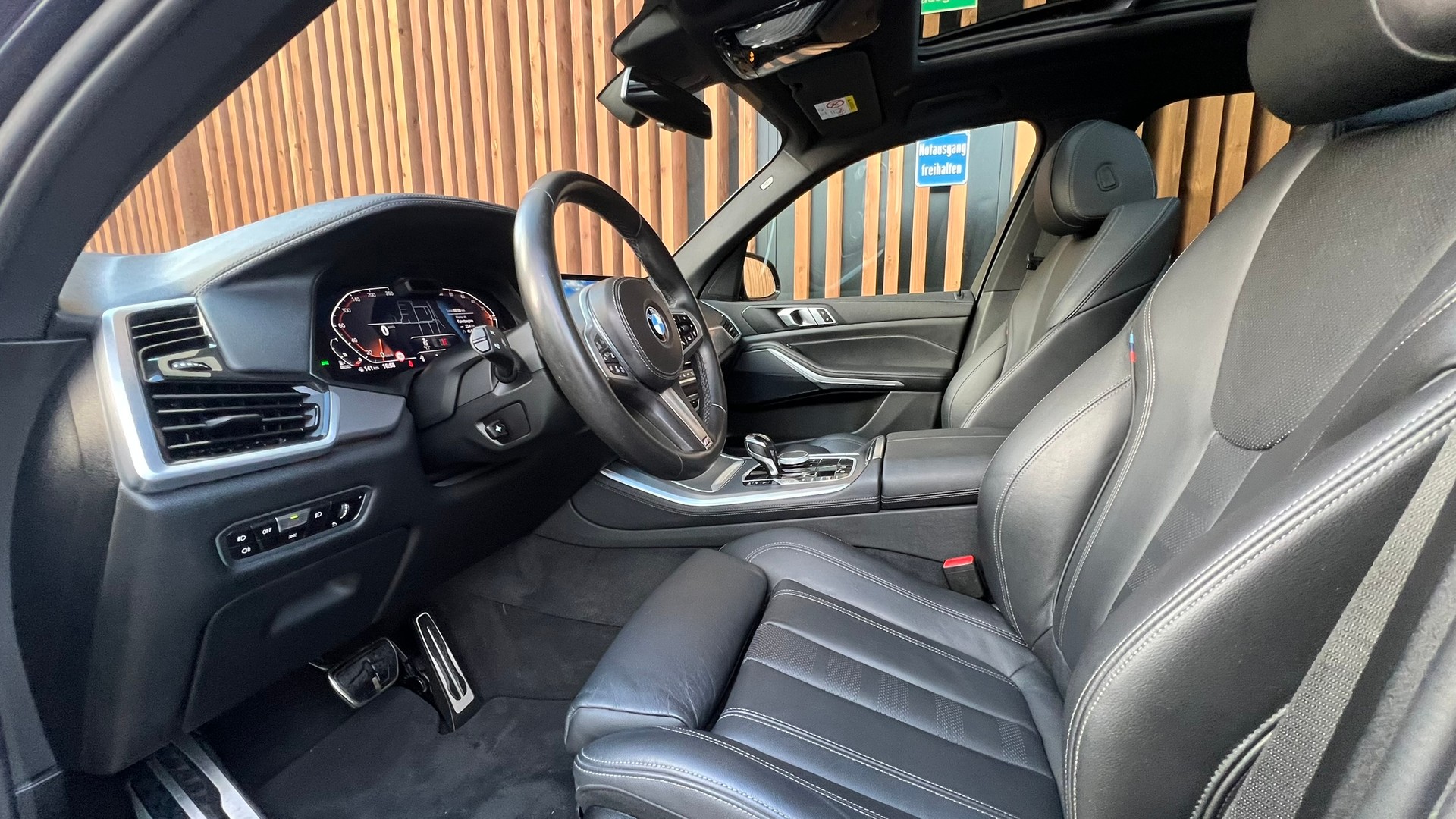 BMW X5 xDRIVE 48V 30d M SPORT STEPTRONIC l 286 PS-image-24