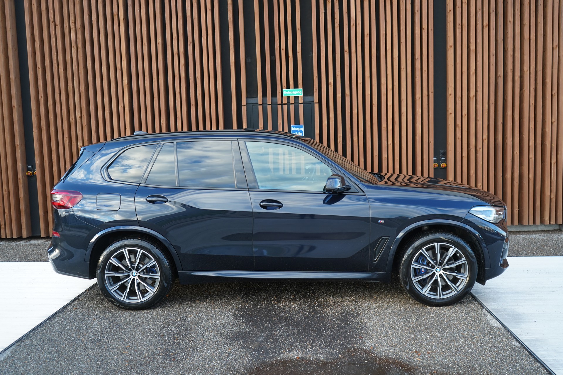 BMW X5 xDRIVE 48V 30d M SPORT STEPTRONIC l 286 PS-image-4