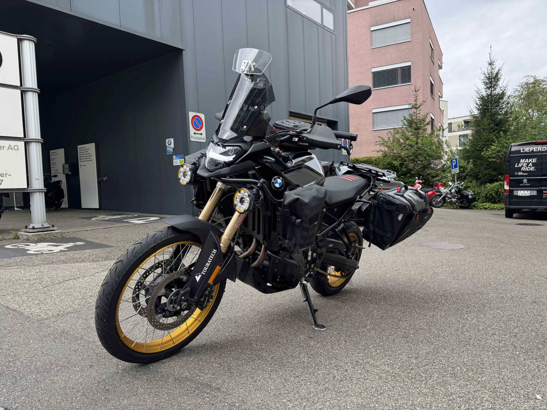 BMW F 900 GS