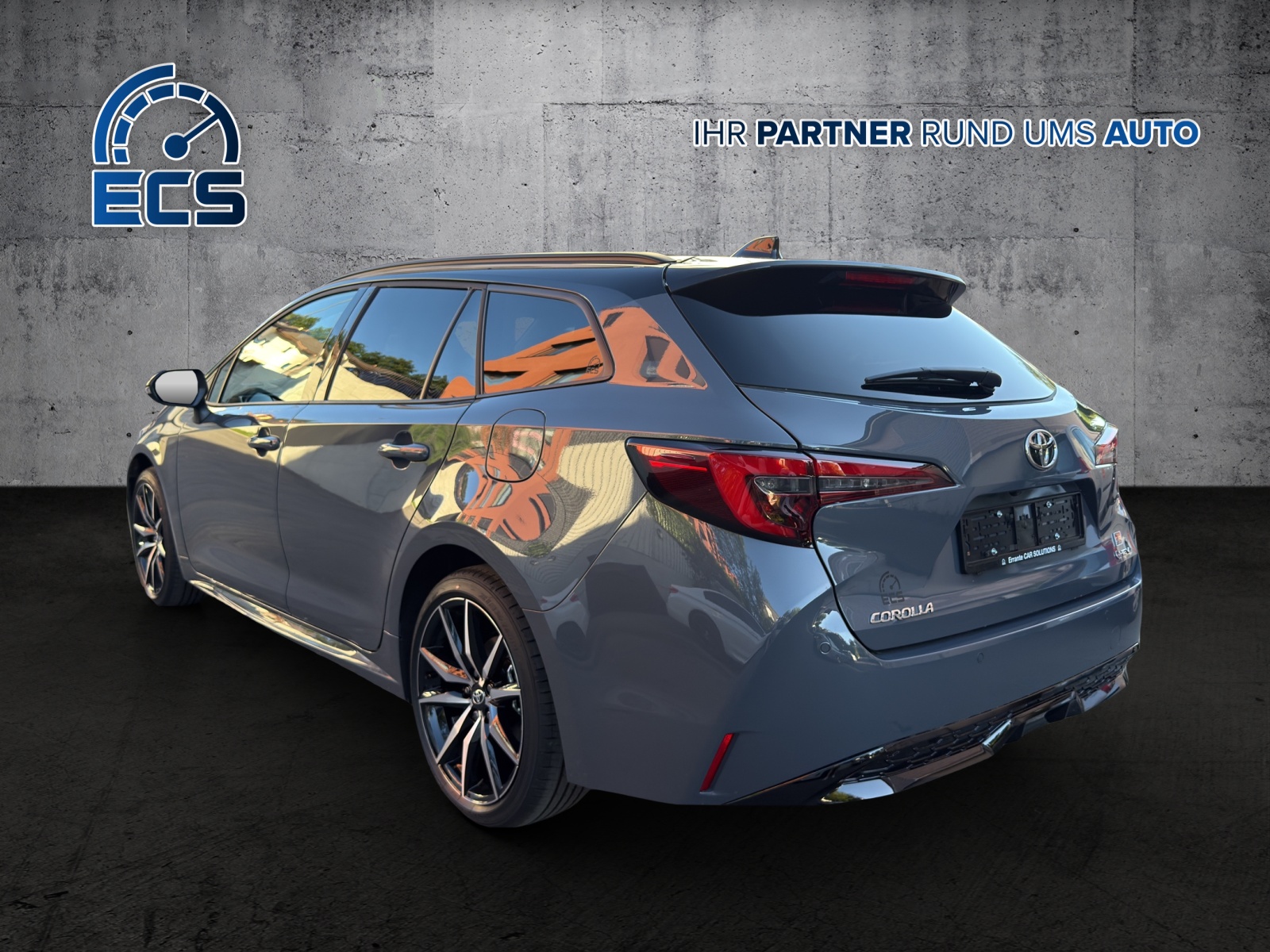 TOYOTA Corolla Touring Sports 2.0 HSD GR Sport e-CVT-image-3