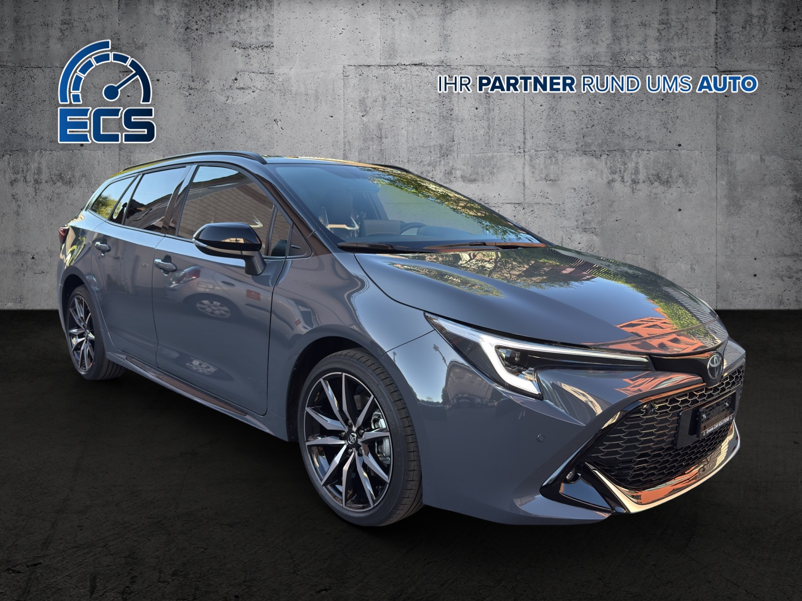 TOYOTA Corolla Touring Sports 2.0 HSD GR Sport e-CVT-image-1