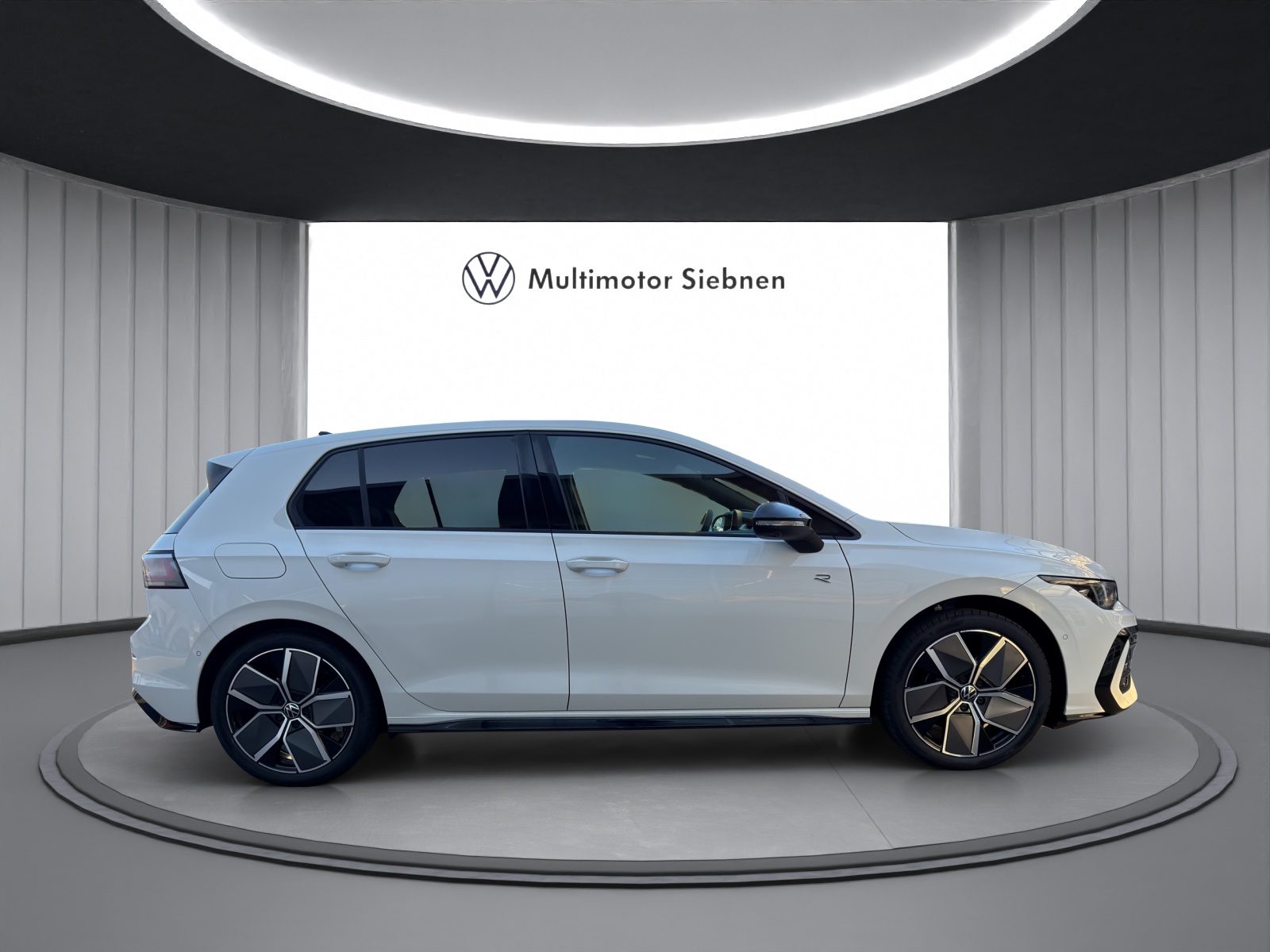 VW Golf 1.5 e TSI mHEV R-Line DSG-image-5