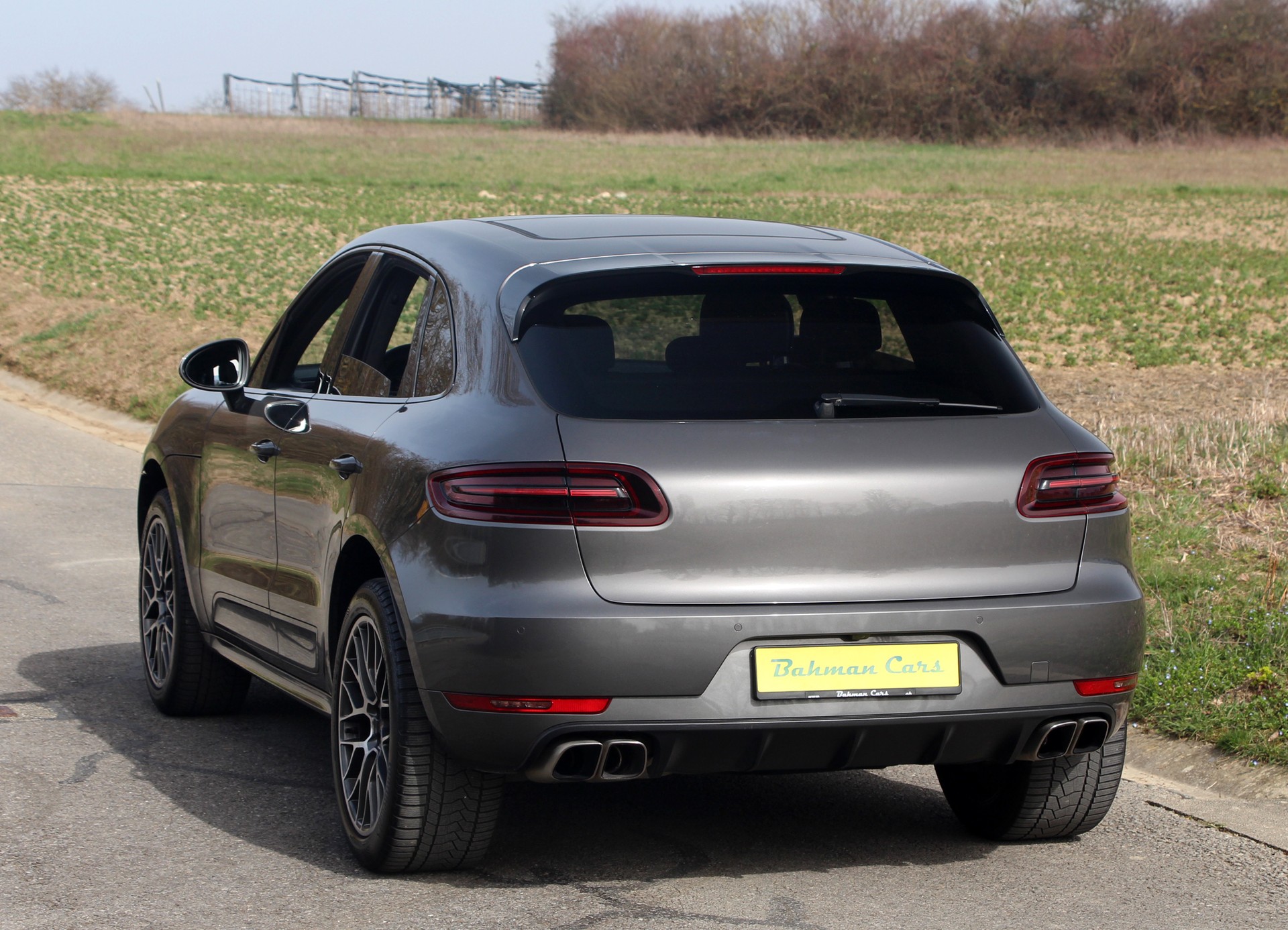 PORSCHE Macan Turbo PDK-image-27