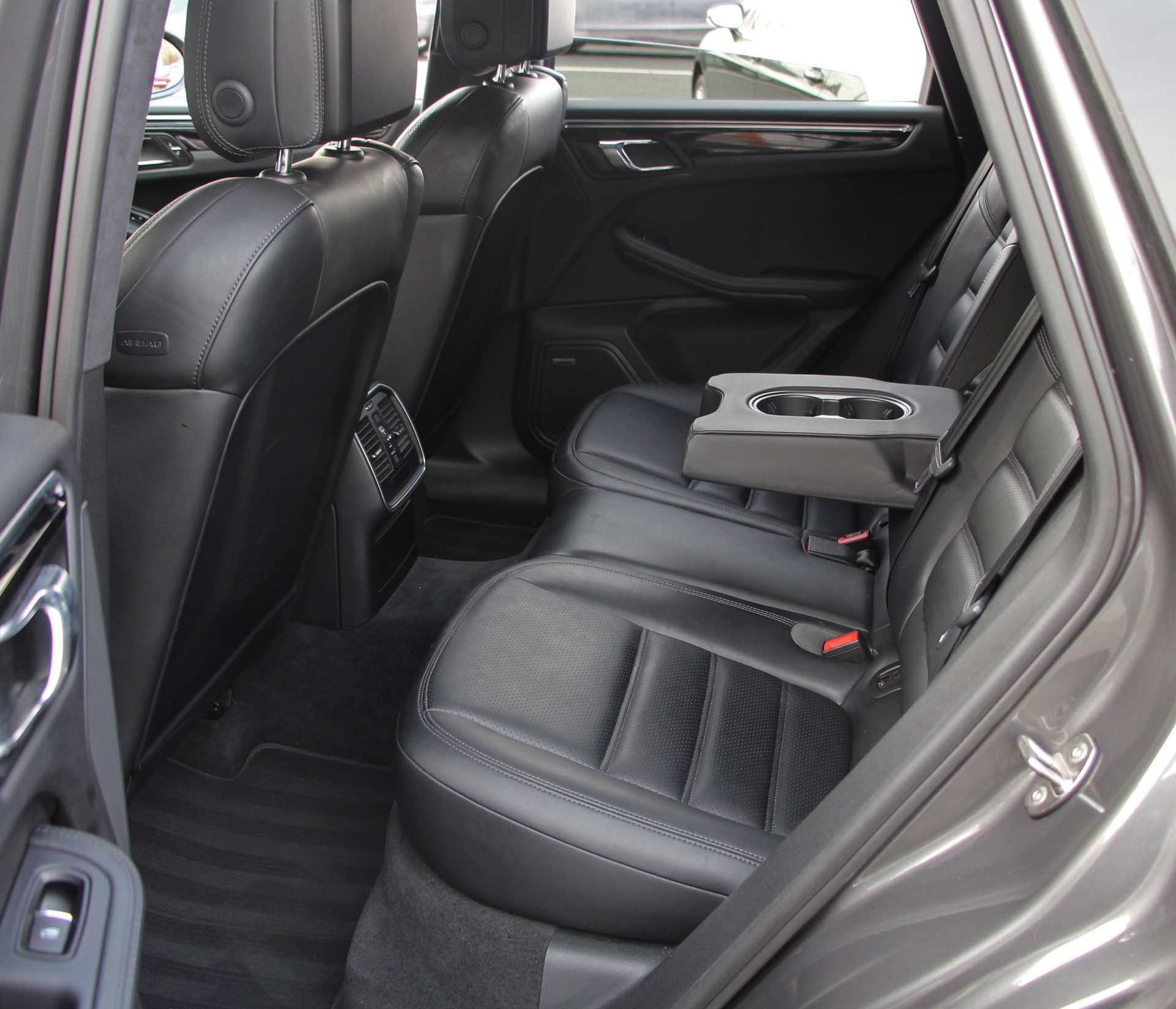 PORSCHE Macan Turbo PDK-image-8