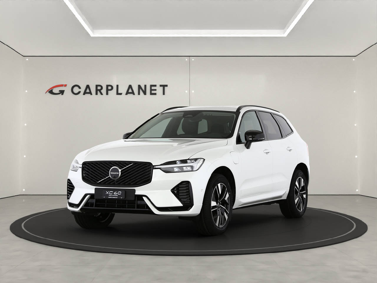 VOLVO XC60 2.0 T6 TE Plus Dark eAWD-image-0