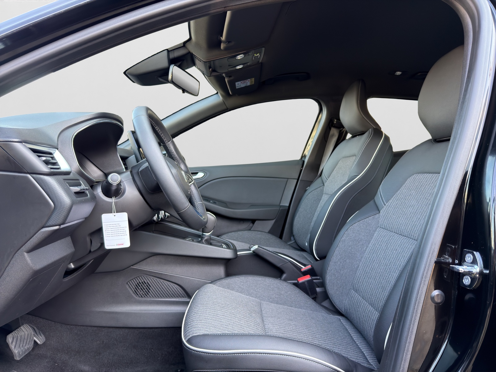 RENAULT Clio 1.6 E-Tech Intens-image-8