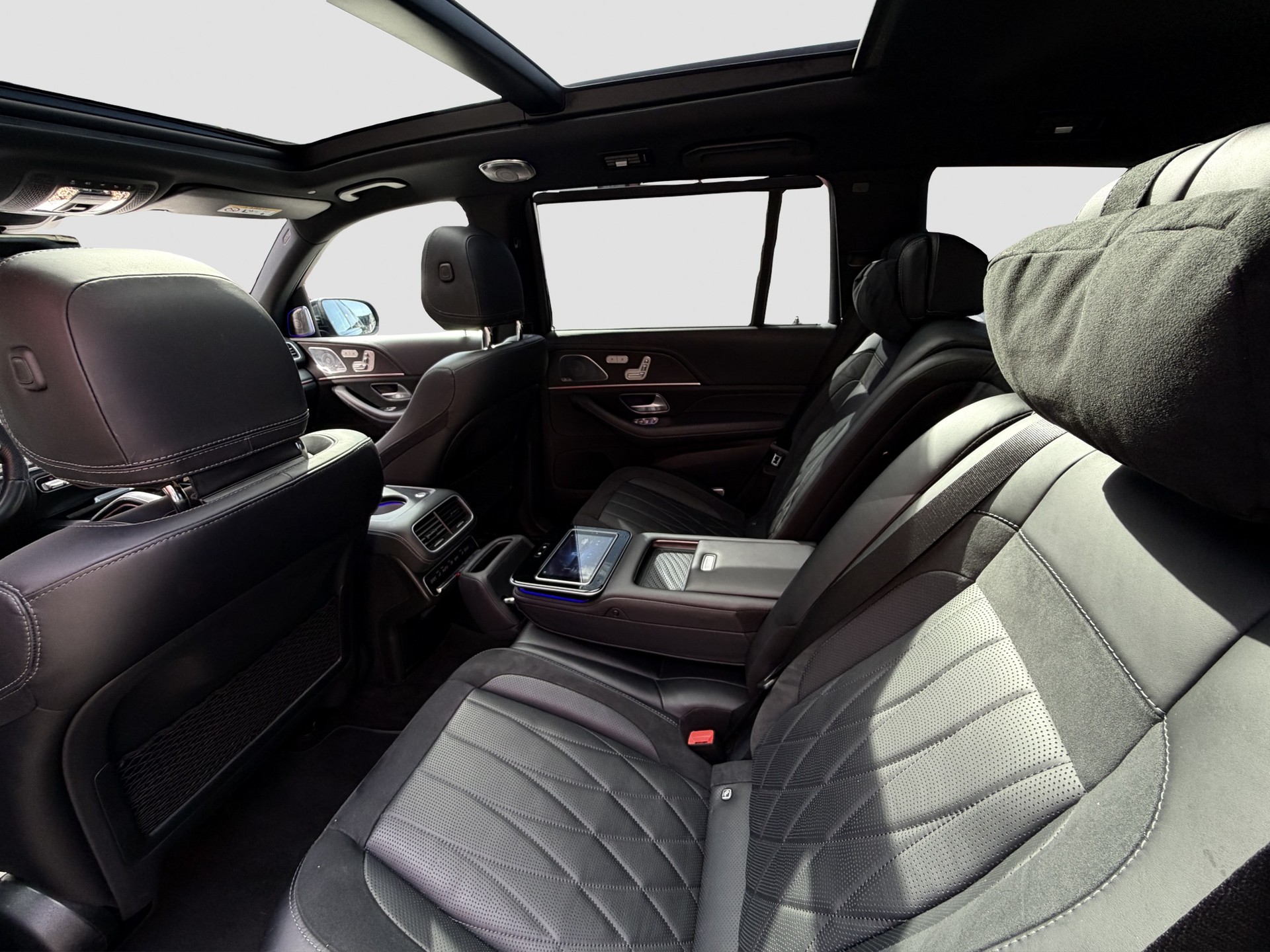 MERCEDES-BENZ GLS 63 4Matic+ TCT 9G-image-12