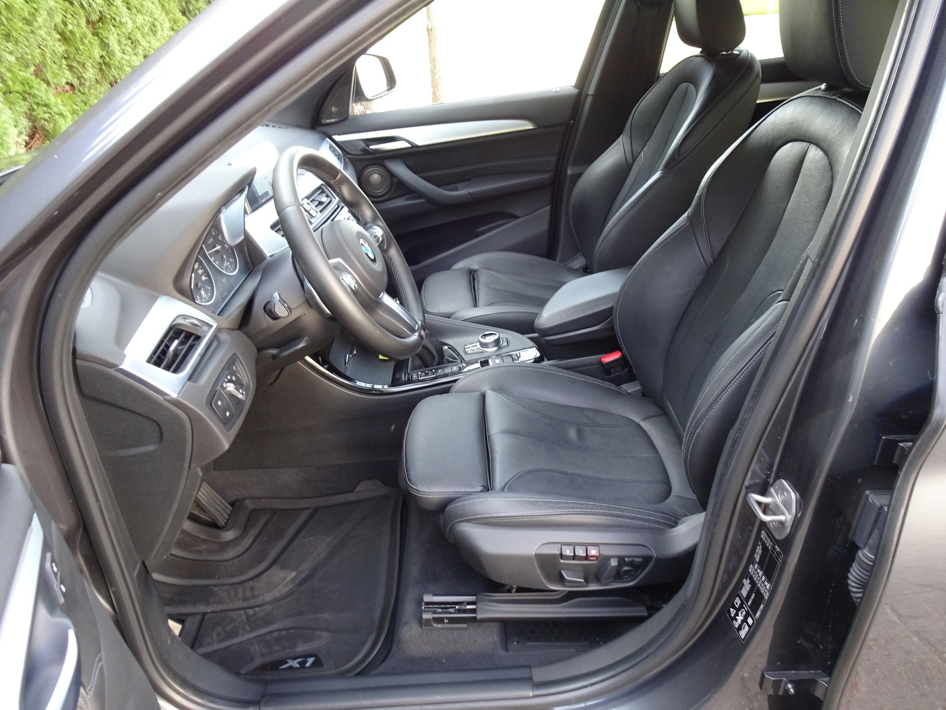 BMW X1 xDrive 25i M Sport Steptronic-image-6