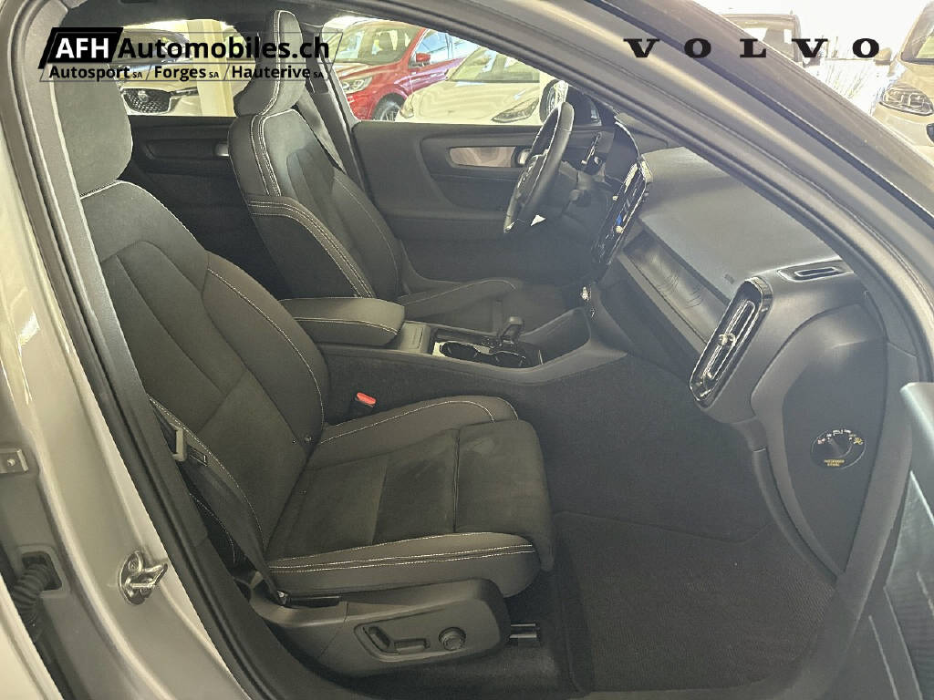 VOLVO C40 P8 Twin Recharge Ultimate AWD-image-8