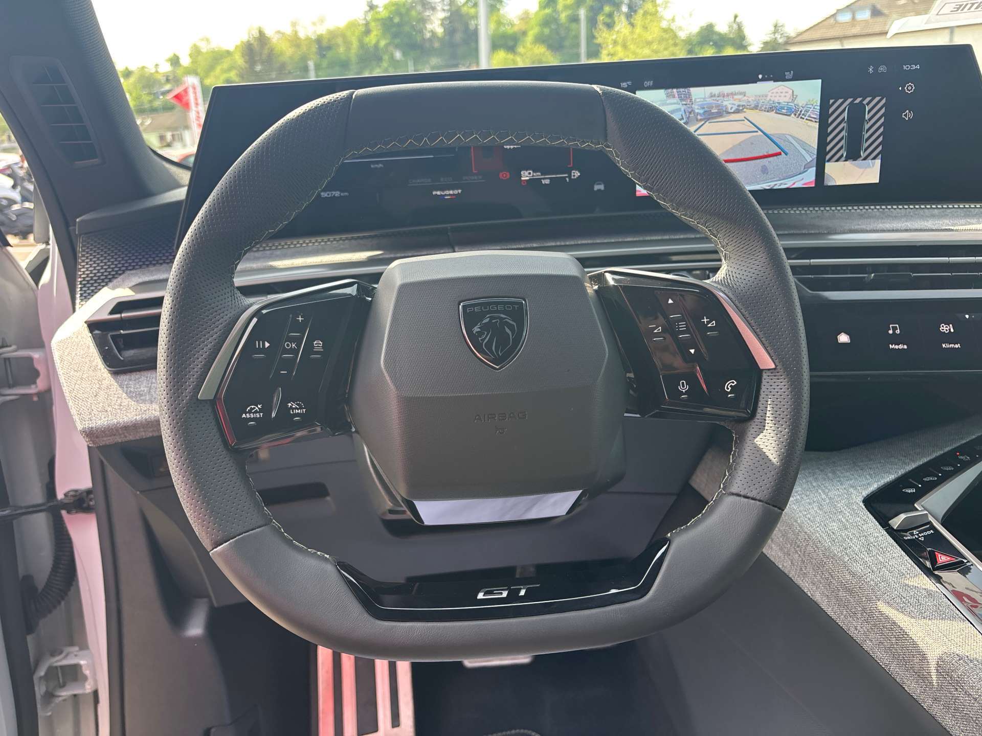 PEUGEOT 5008 145 Hybrid GT 7-Plätzer e-DCS-Automat-image-15