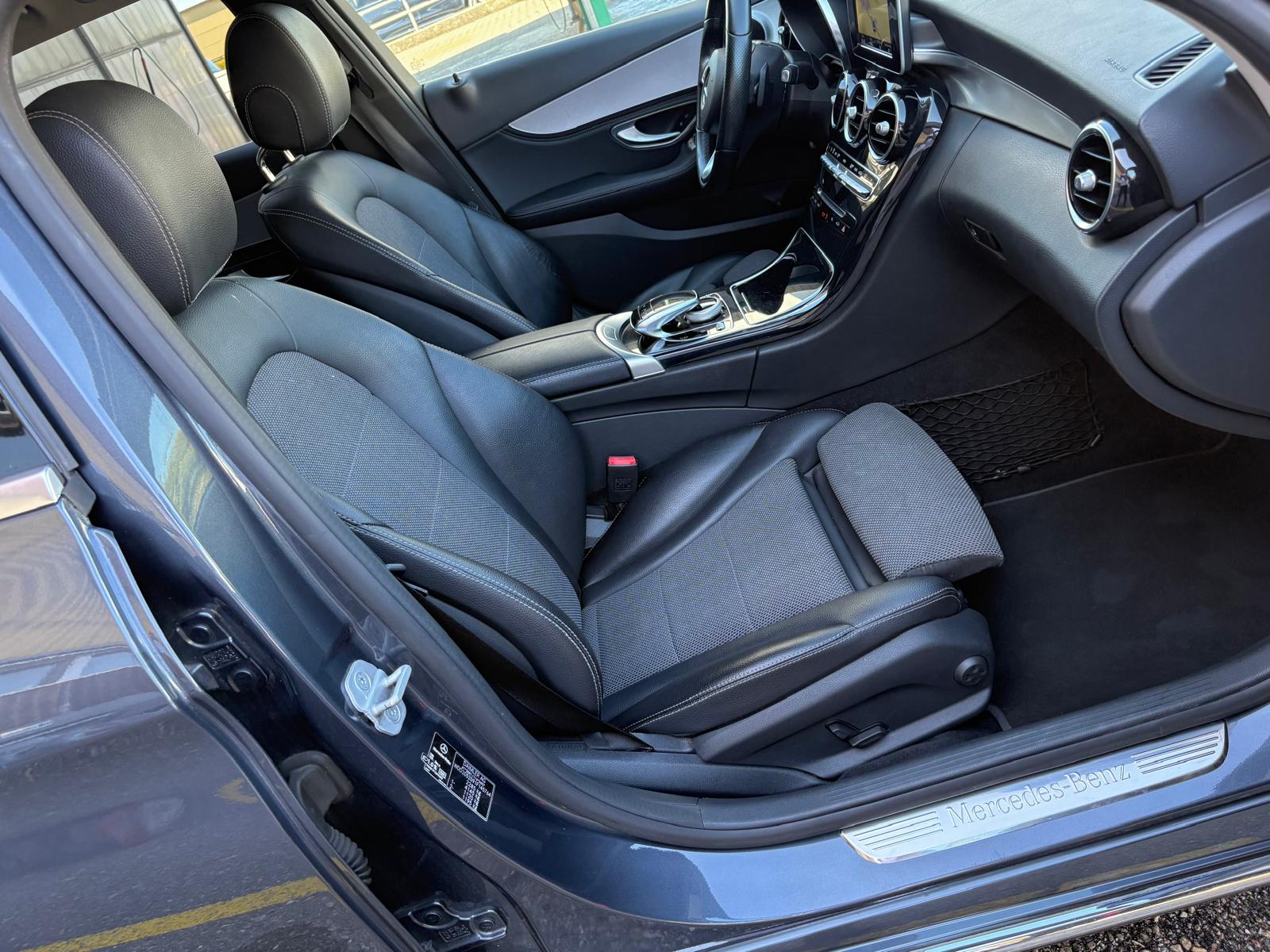 MERCEDES-BENZ C 250 BlueTEC Avantgarde 4Matic 7G-Tronic-image-8