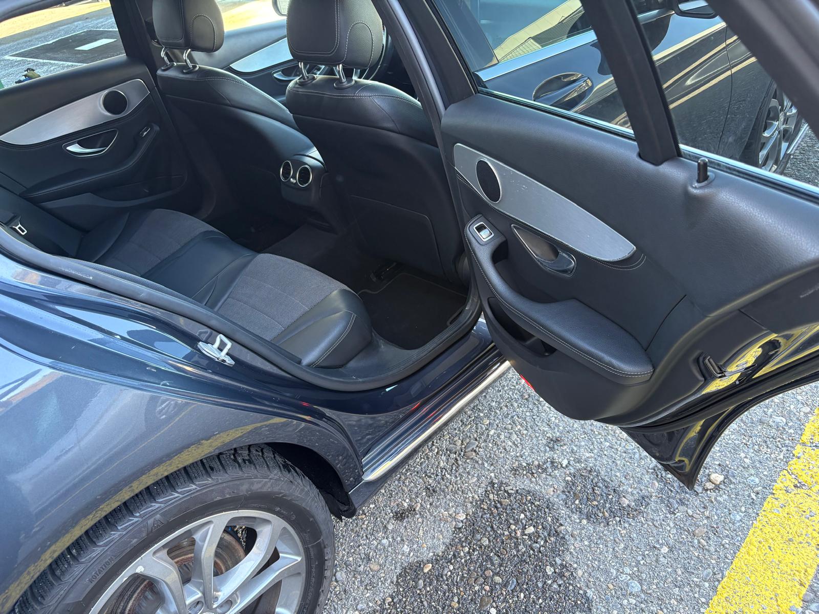 MERCEDES-BENZ C 250 BlueTEC Avantgarde 4Matic 7G-Tronic-image-10