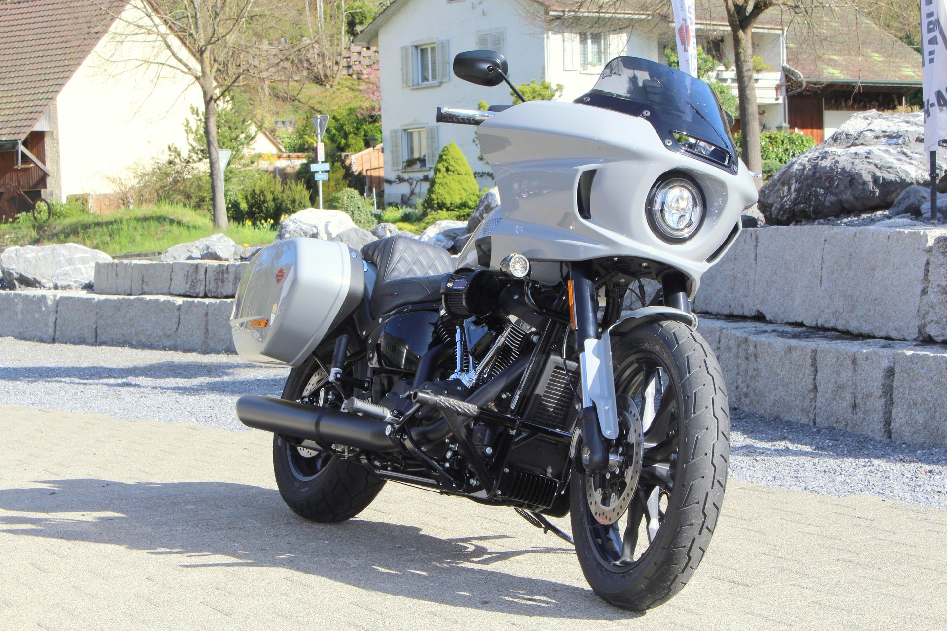 HARLEY-DAVIDSON FXLRST Low Rider ST 117-showroom-element-1