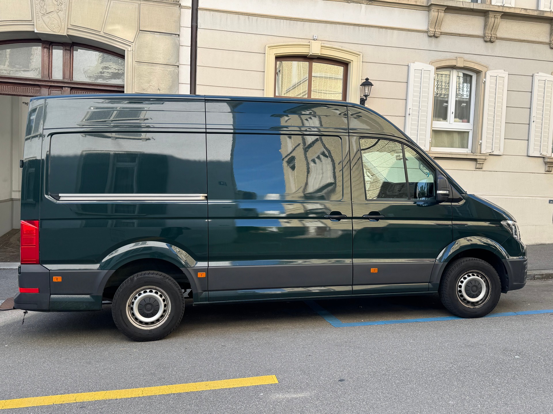 VW Crafter 35 BMT-image-2