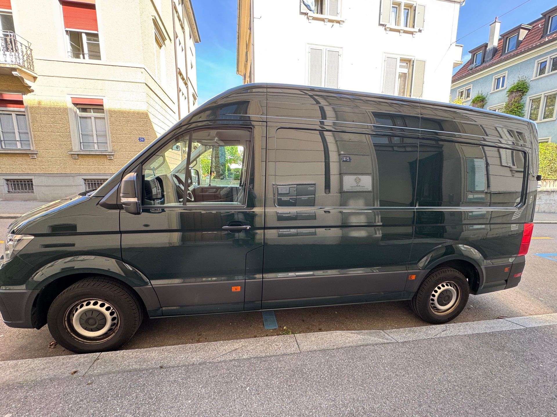 VW Crafter 35 BMT-image-1