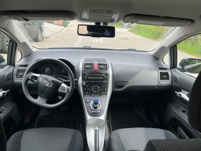 TOYOTA Auris 1.8 16V HSD Linea Sol Premium-image-10