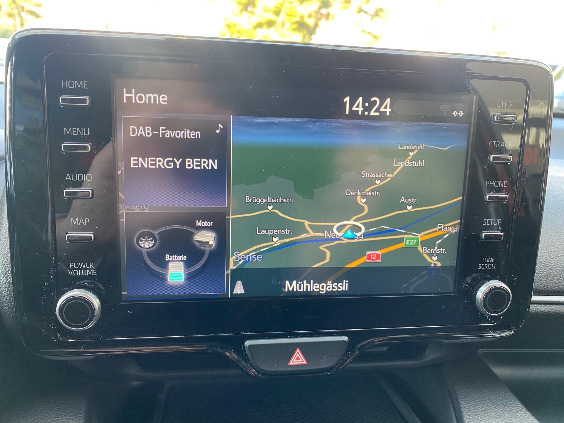 TOYOTA Yaris 1.5 Trend e-CVT-image-4