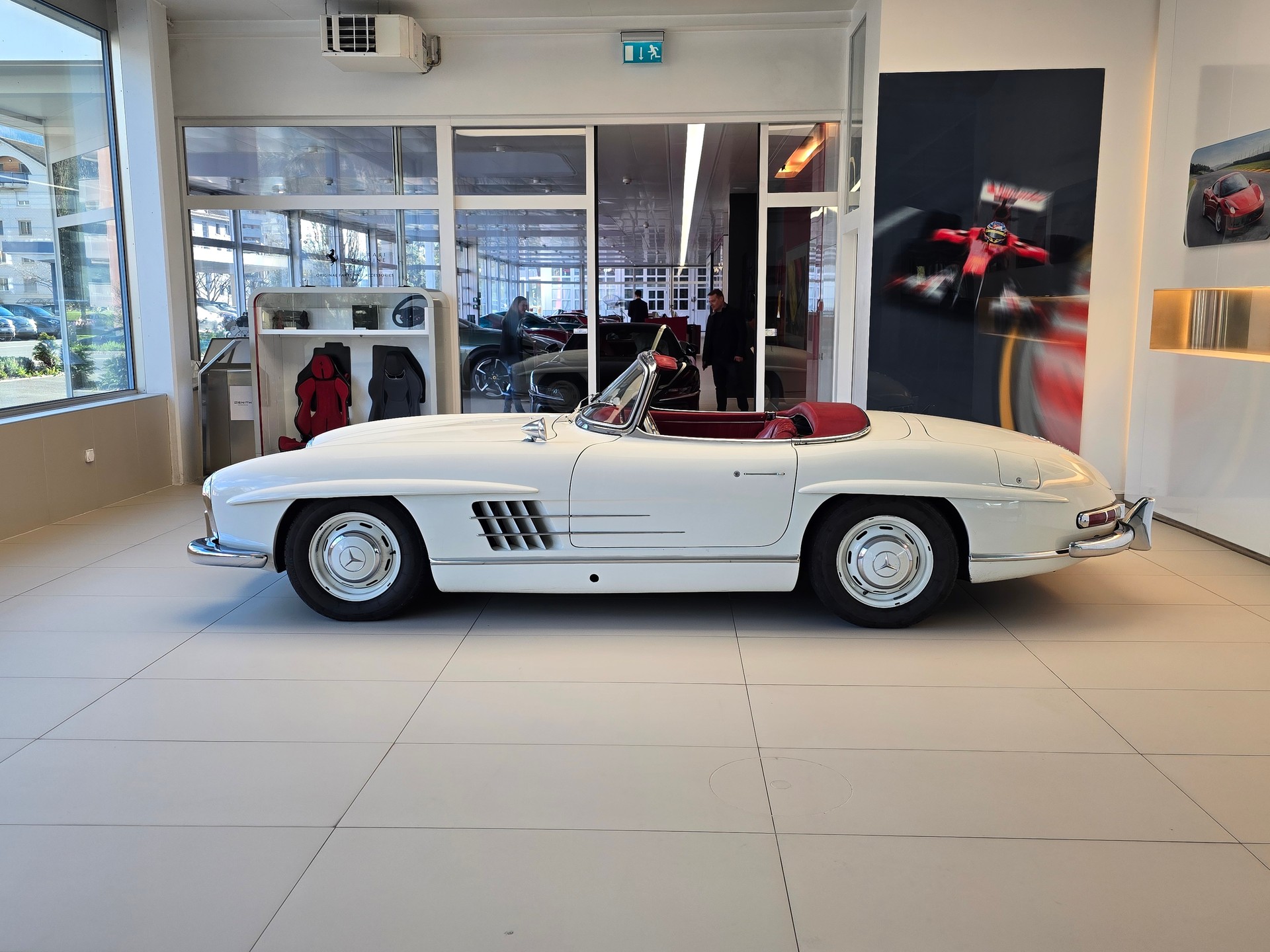 MERCEDES-BENZ SL-image-7
