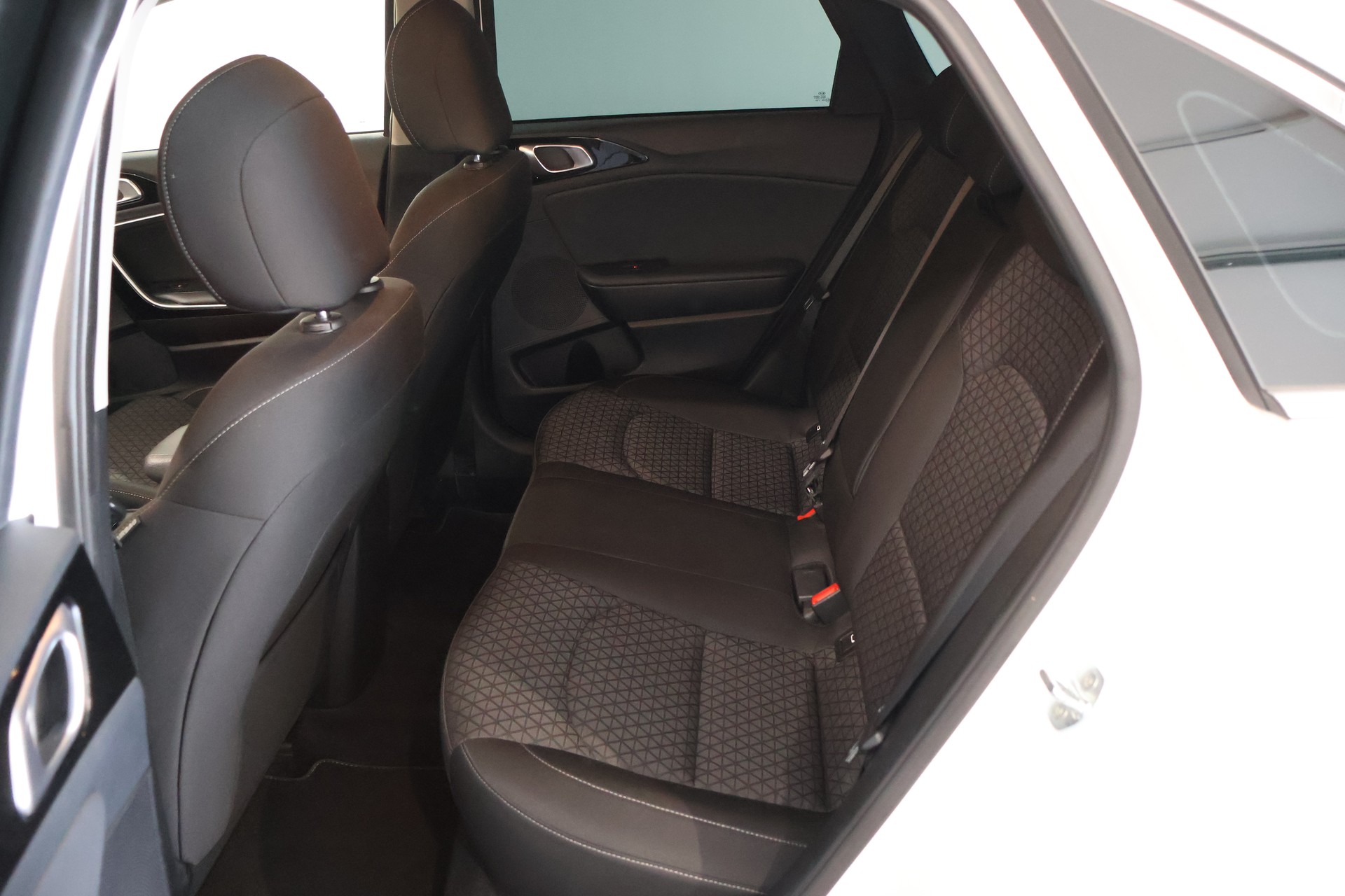 KIA Ceed 1.5 T-GDi Power-image-11